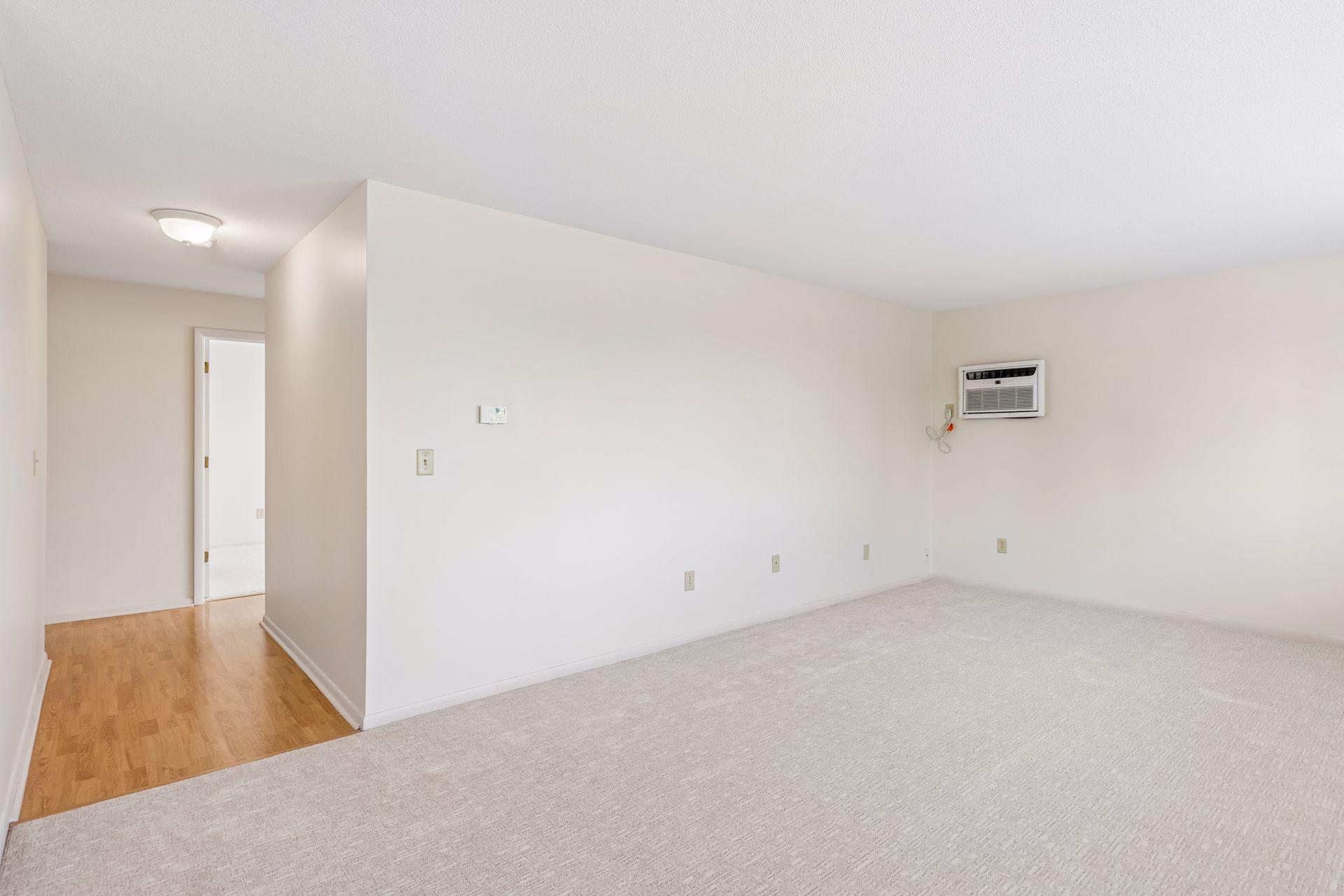4400 Upton Avenue S Unit: 201