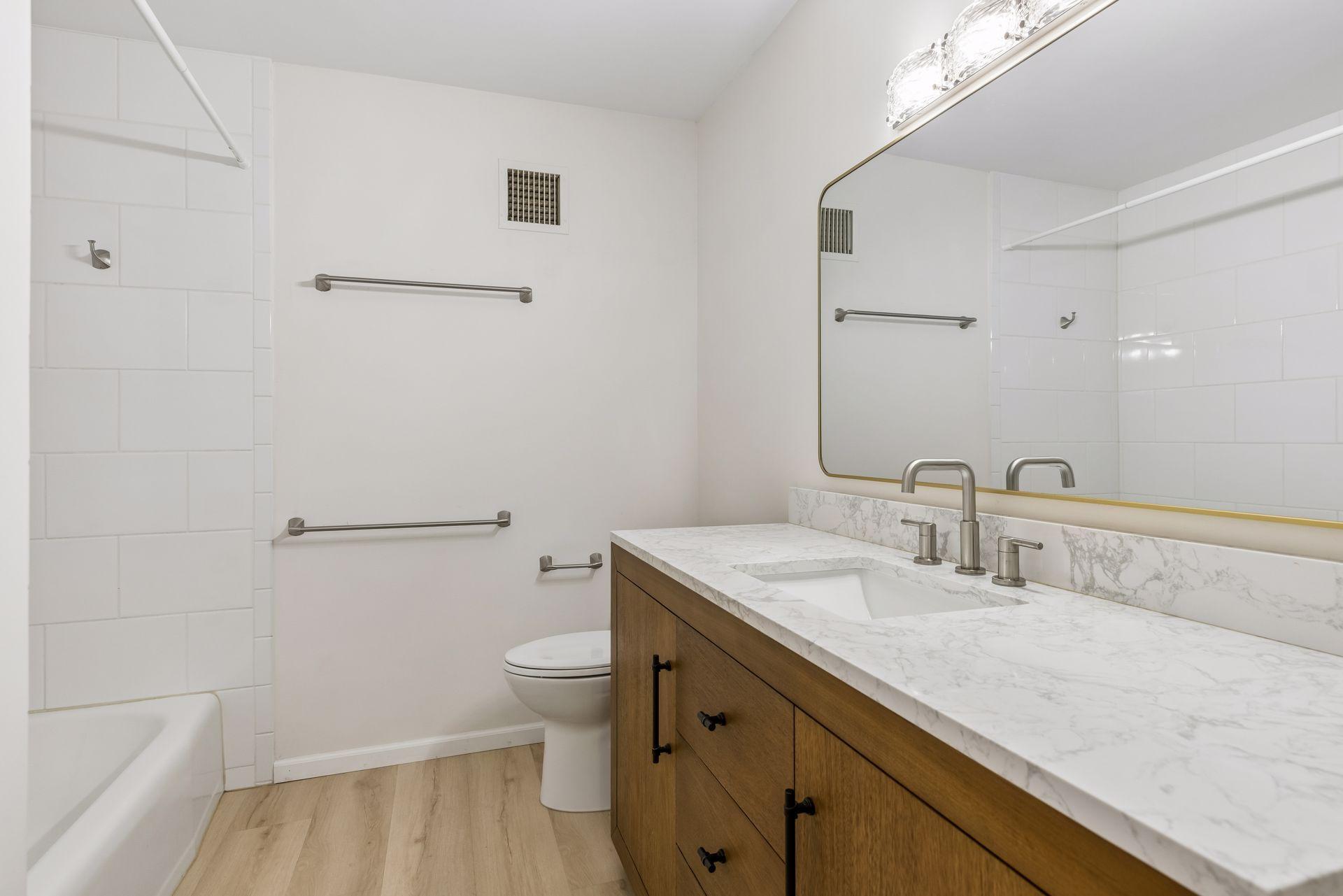 4400 Upton Avenue S Unit: 201