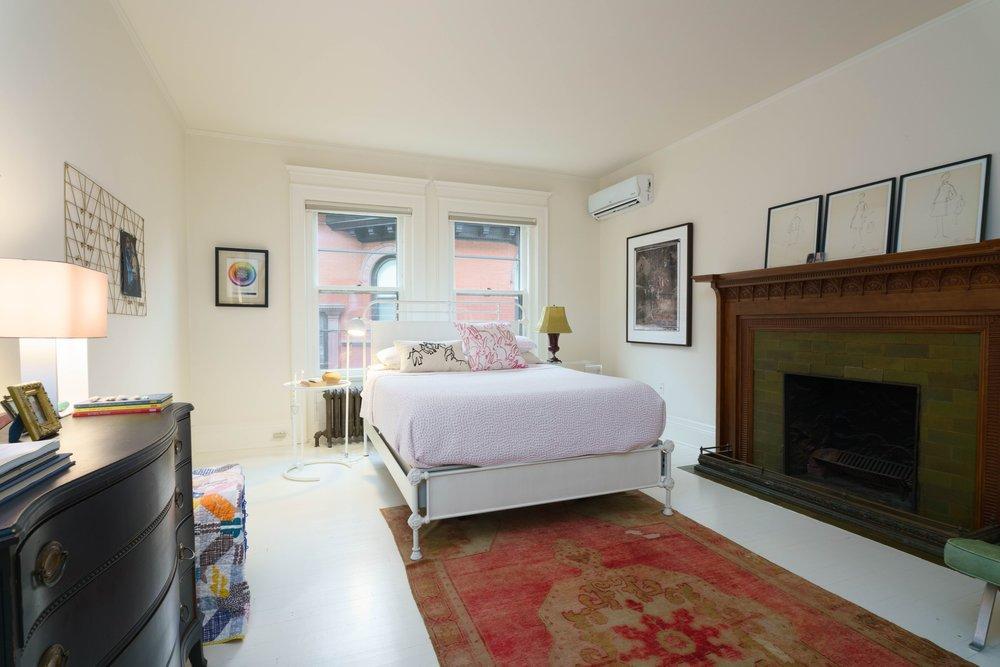 387 Portland Avenue Unit: 1B