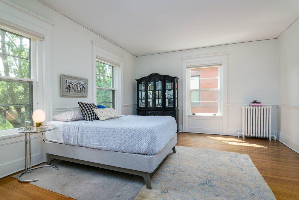 387 Portland Avenue Unit: 1B