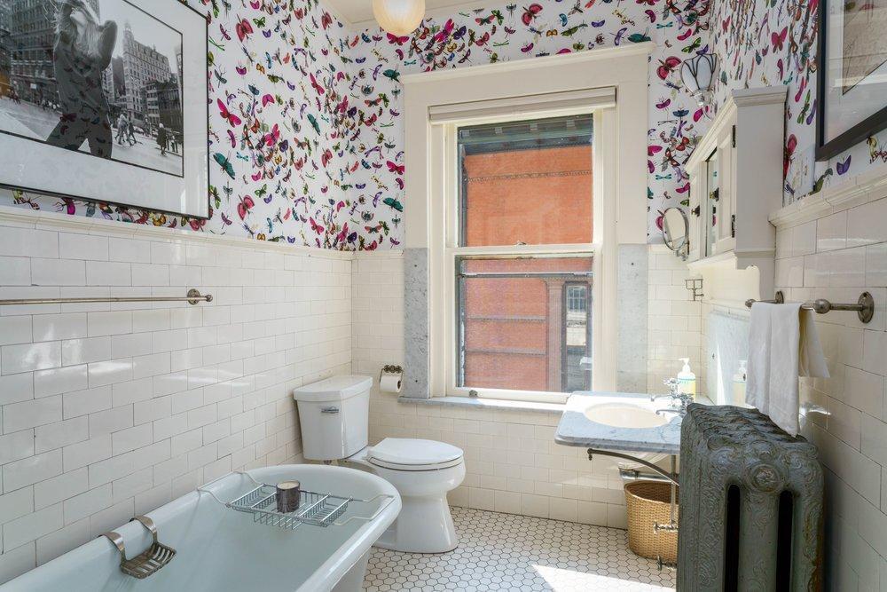 387 Portland Avenue Unit: 1B