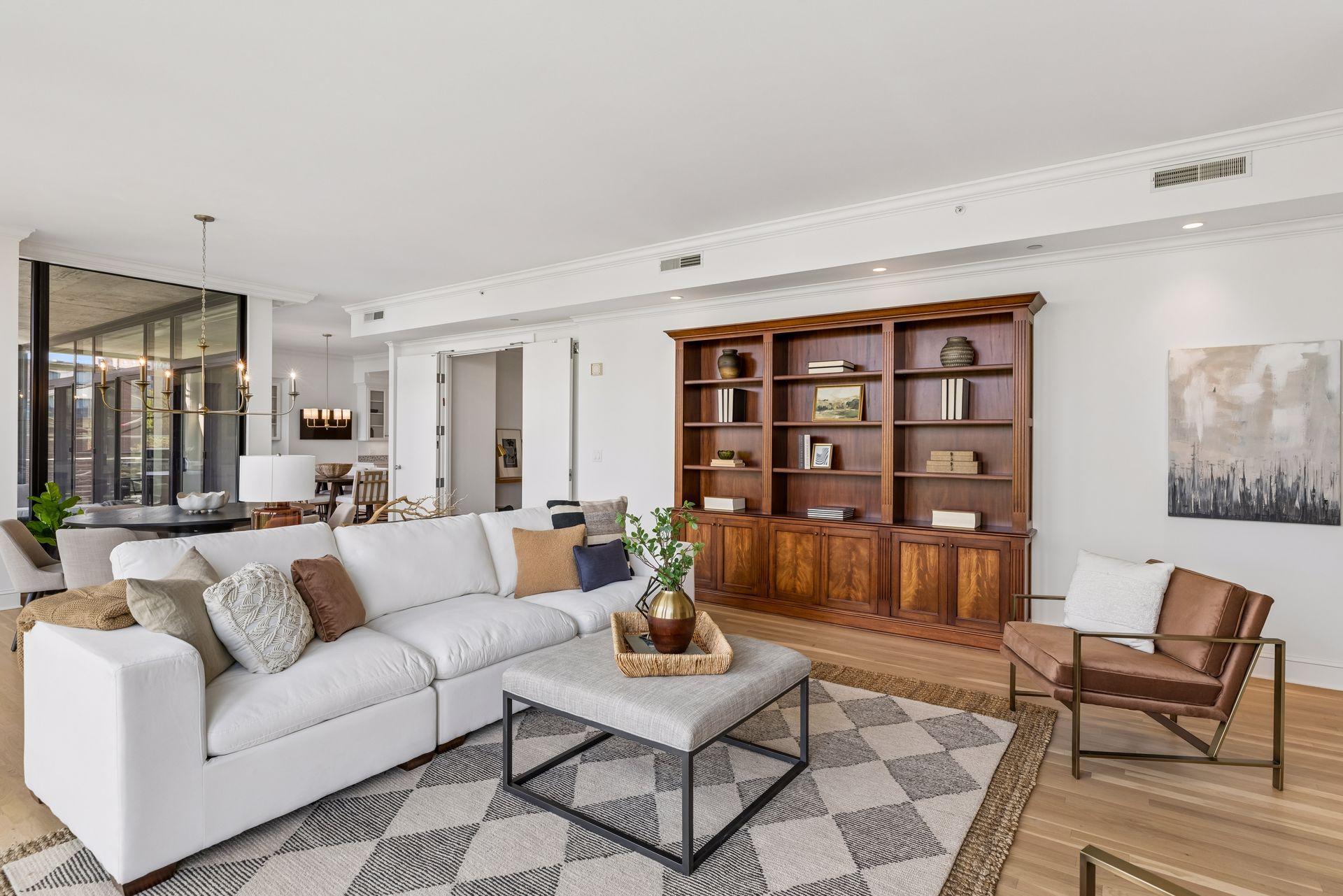 301 Kenwood Parkway Unit: 502