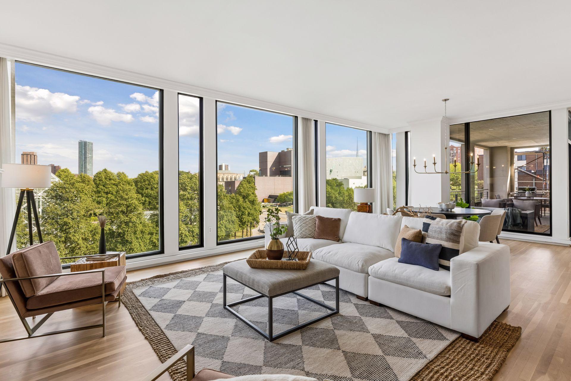 301 Kenwood Parkway Unit: 502