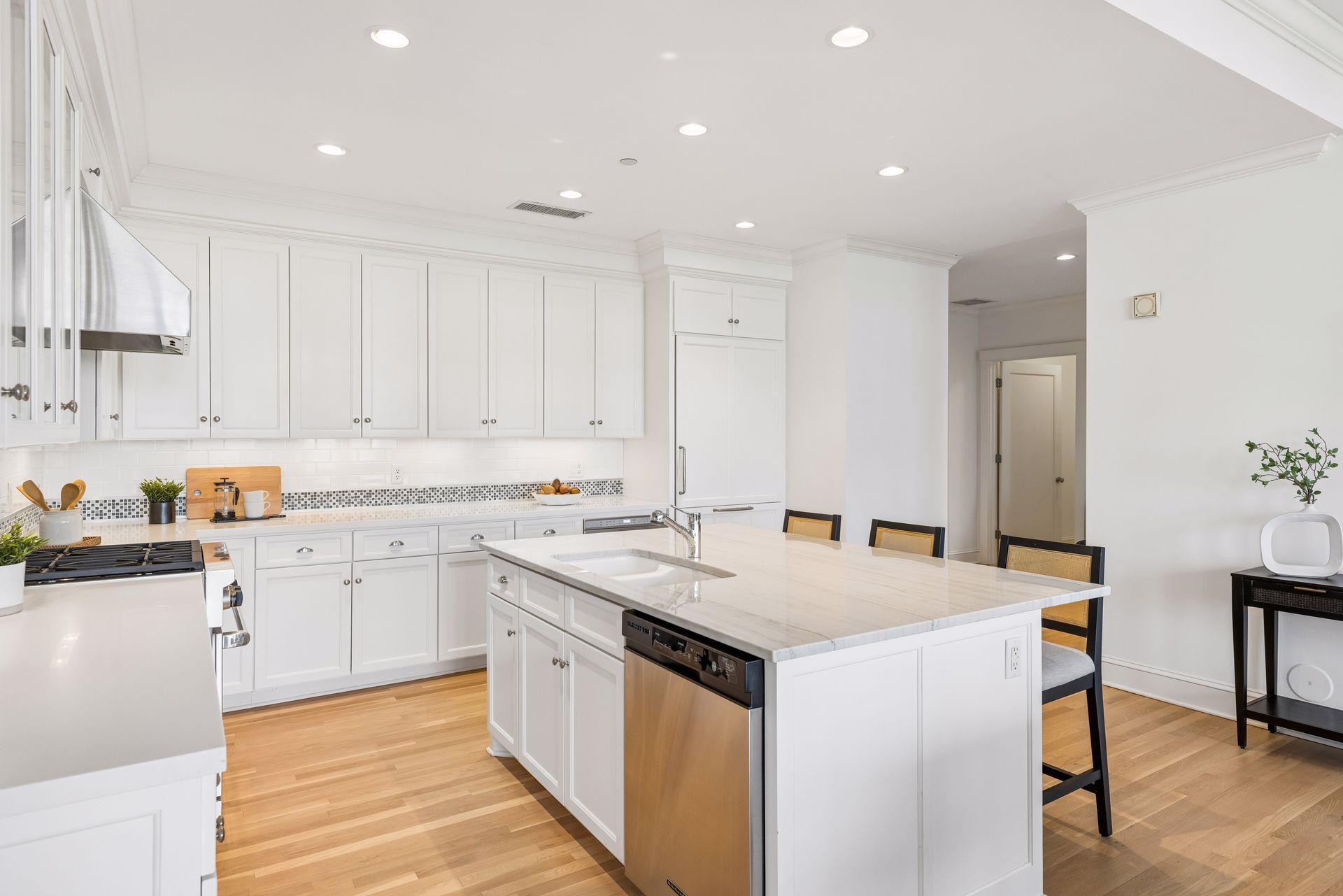 301 Kenwood Parkway Unit: 502