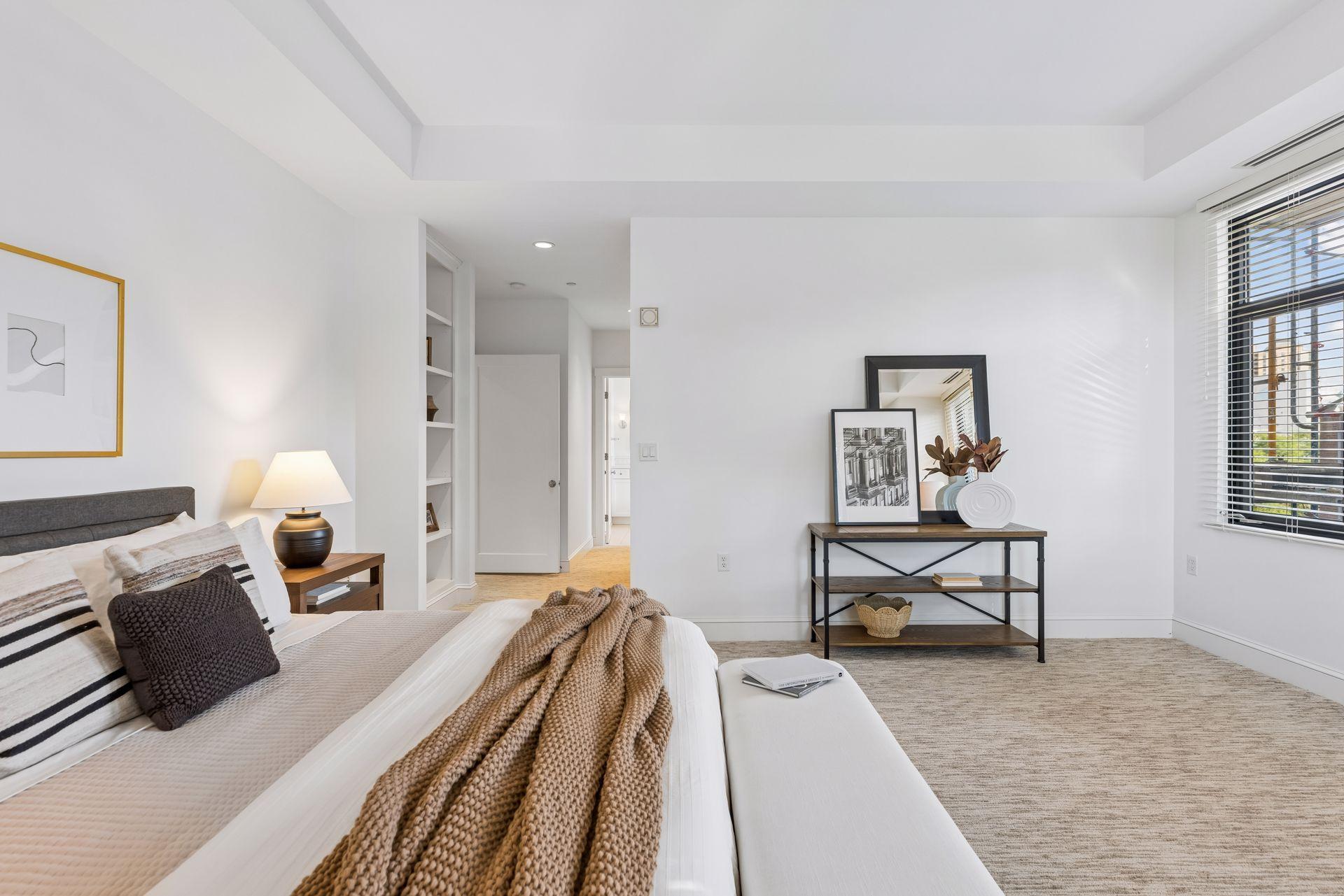 301 Kenwood Parkway Unit: 502