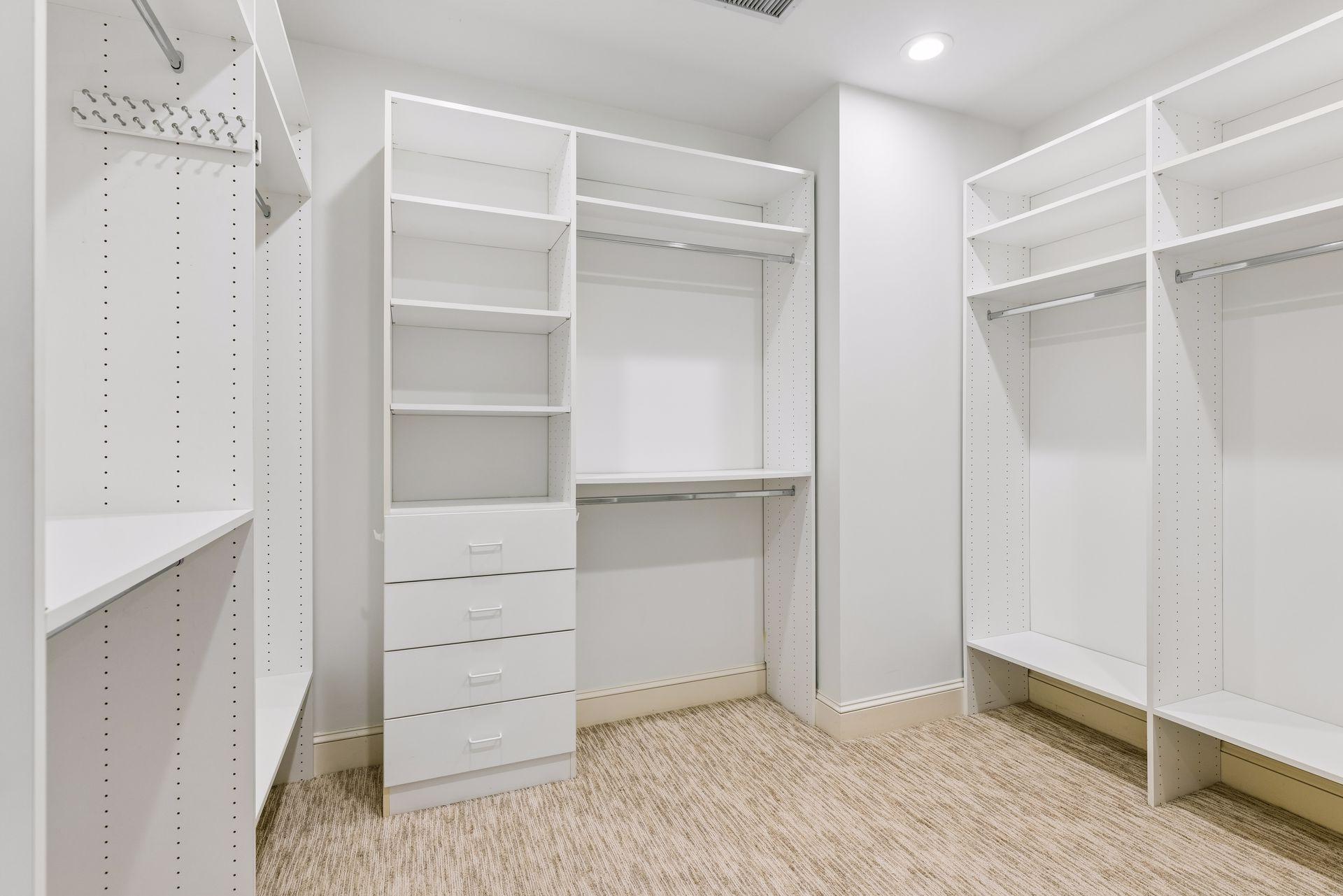 301 Kenwood Parkway Unit: 502