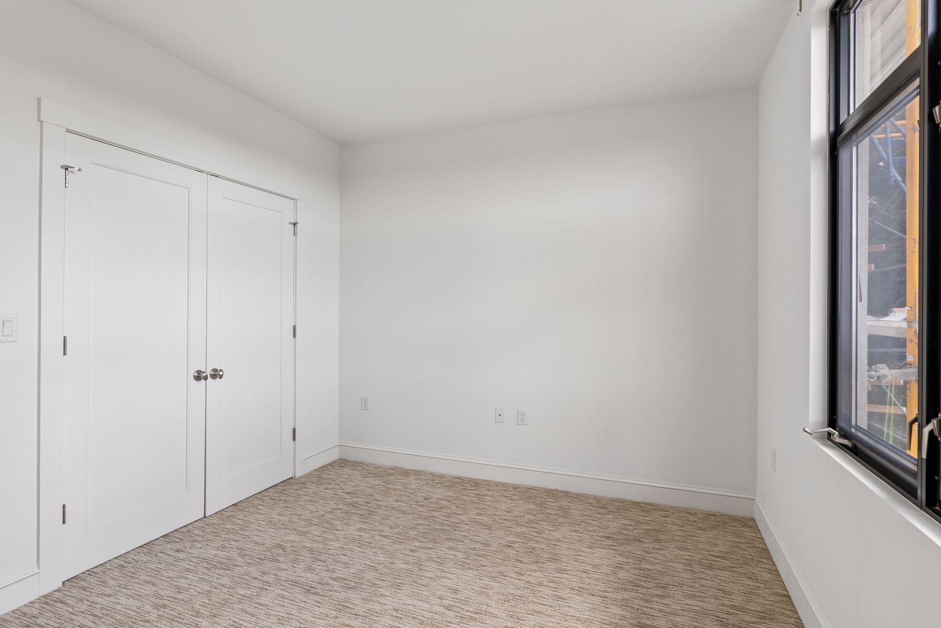 301 Kenwood Parkway Unit: 502