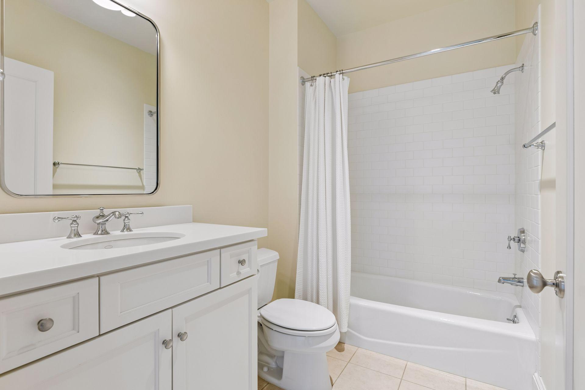 301 Kenwood Parkway Unit: 502