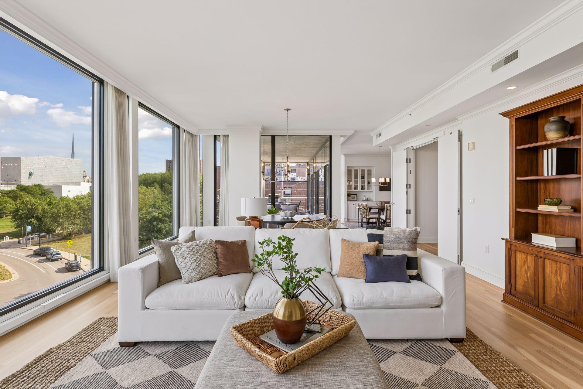 301 Kenwood Parkway Unit: 502