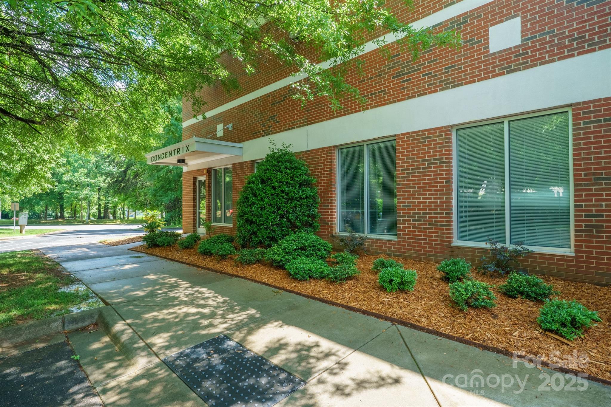 3120 Latrobe Drive