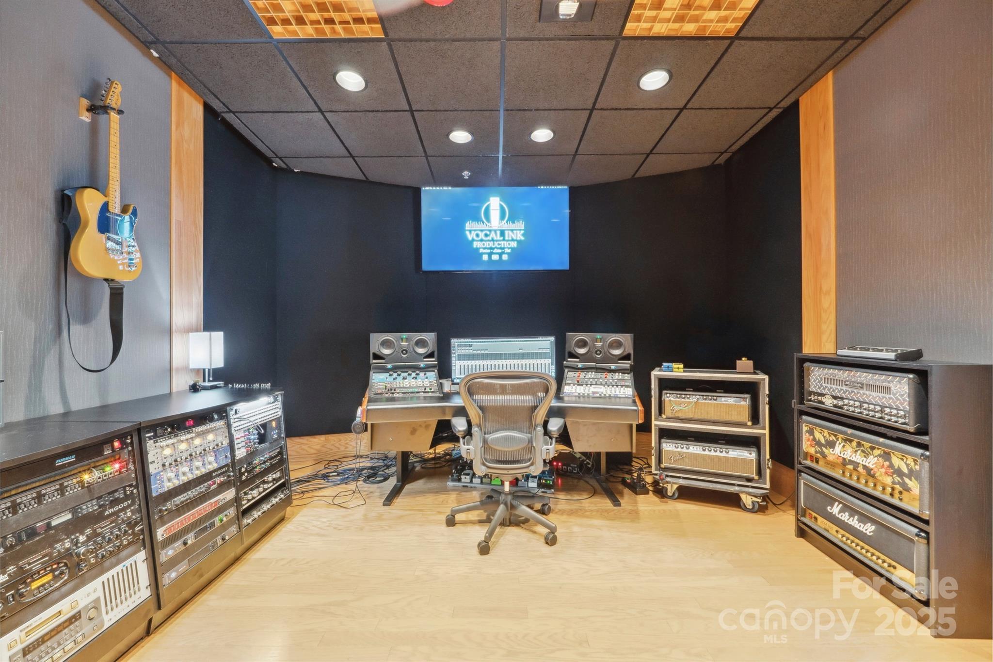 3120 Latrobe Drive