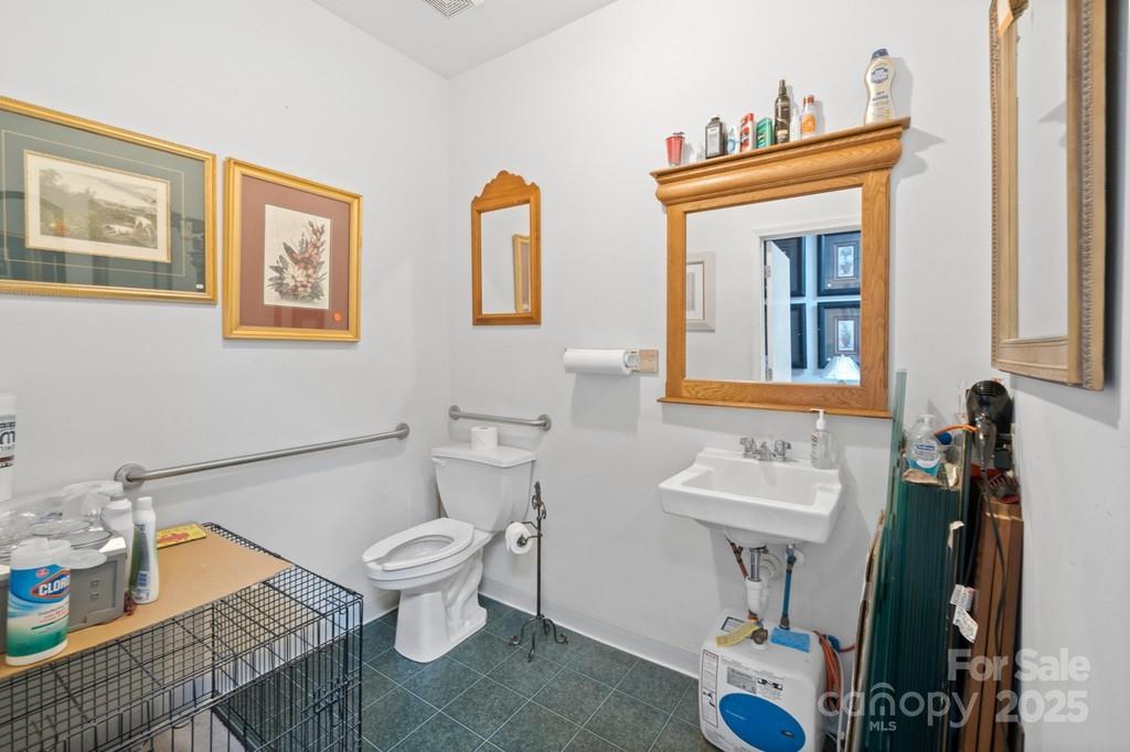 4011 Statesville Boulevard