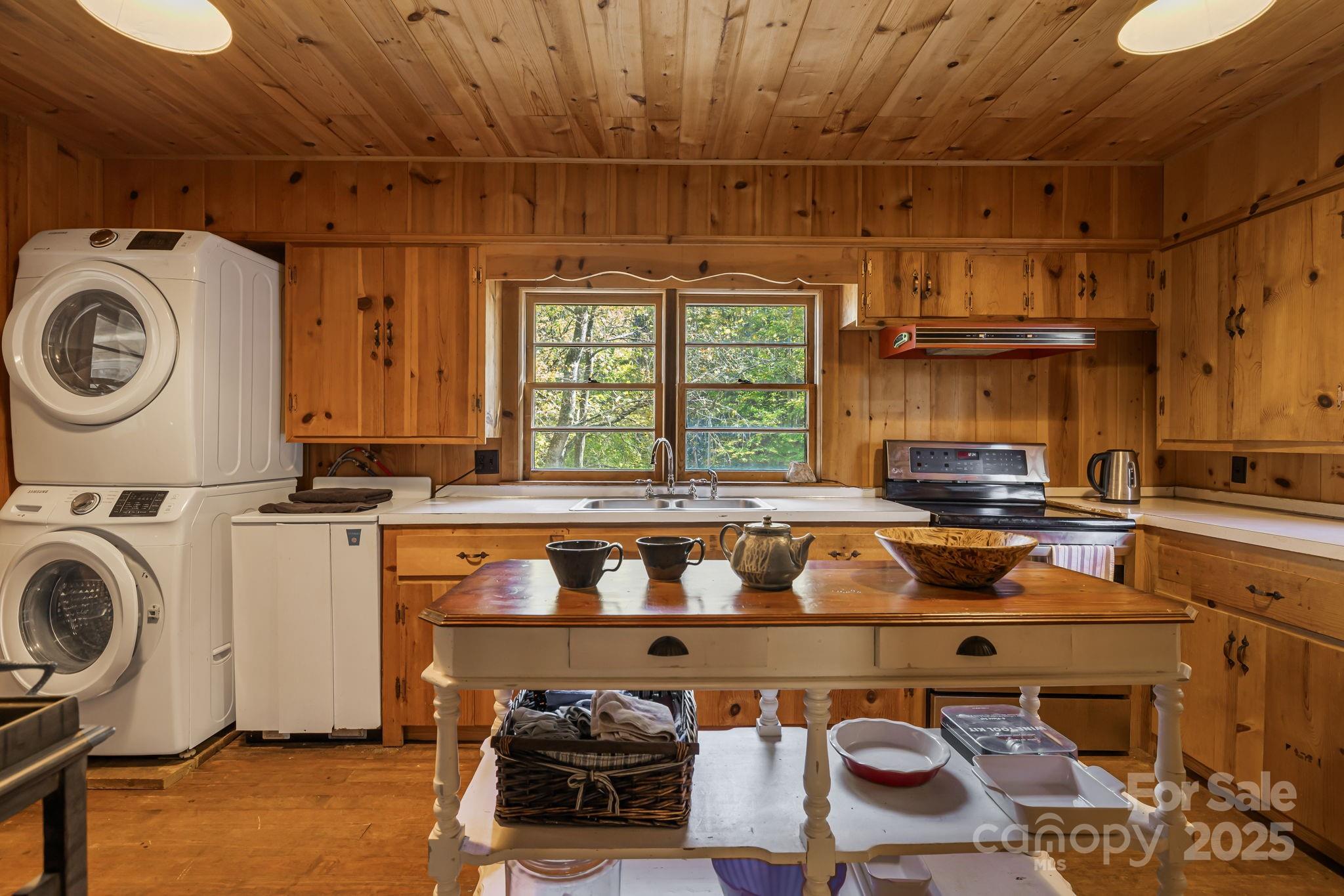 2395 Hortons Creek Road