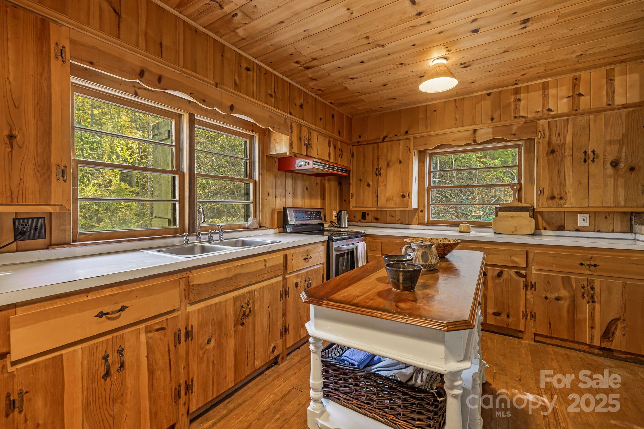 2395 Hortons Creek Road