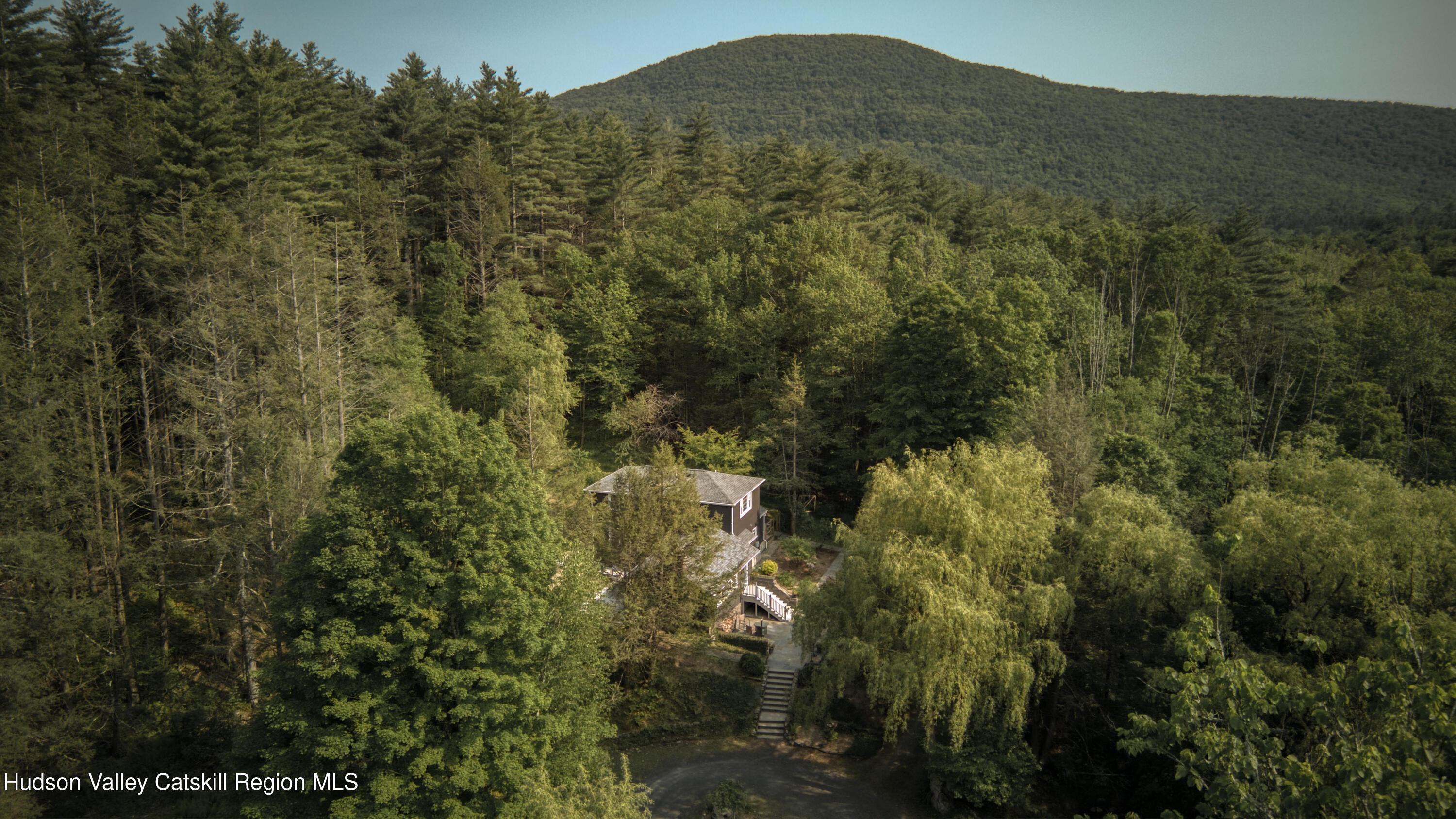 94 Silver Hollow Road