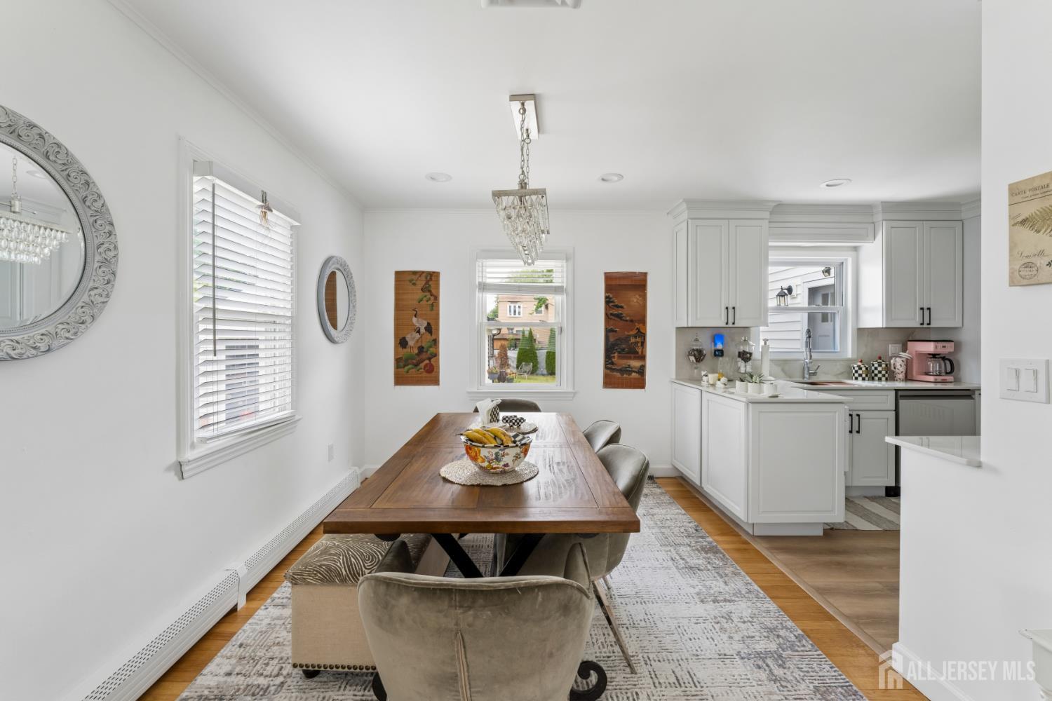 151 Minna Avenue