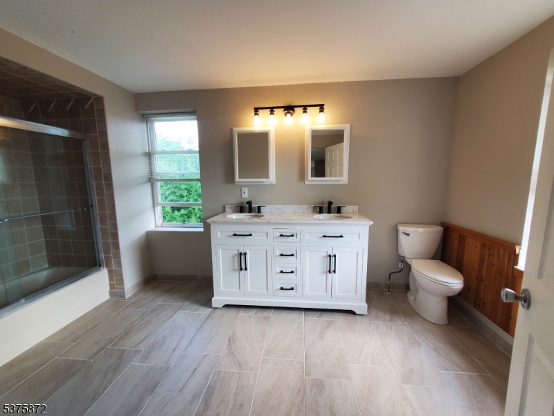257 Myrtle Ave 2