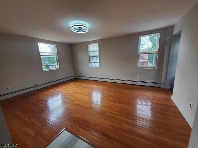257 Myrtle Ave 2