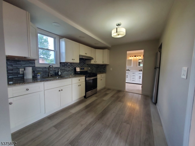 257 Myrtle Ave 2
