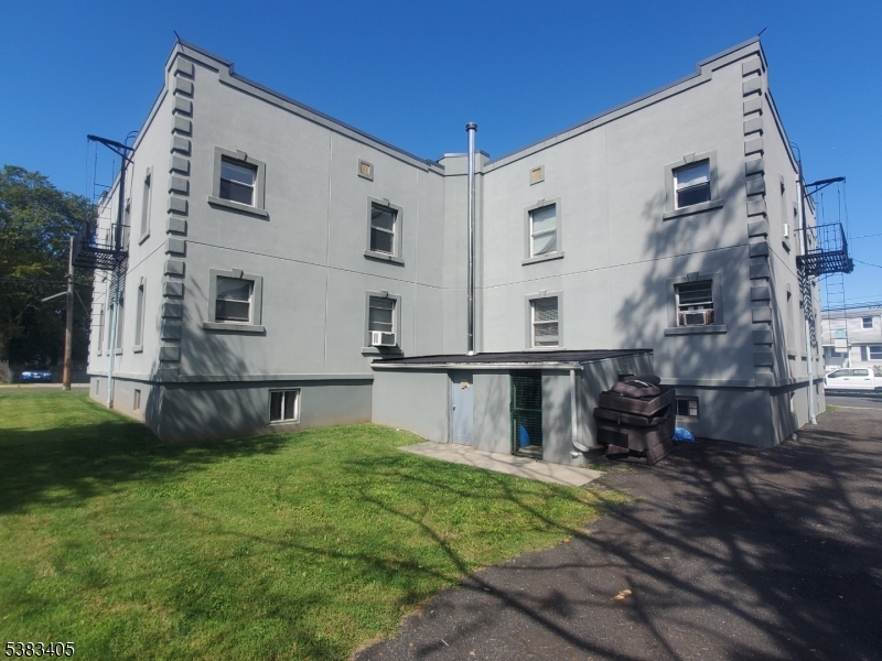269 Willow Ave 7