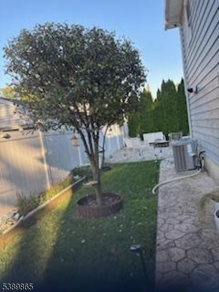 72 Windsor Pl