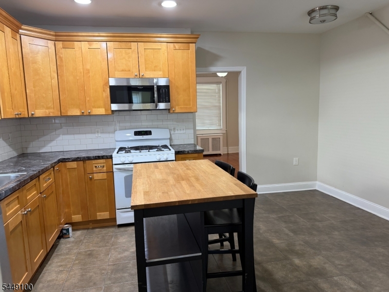 264 Myrtle Ave 2