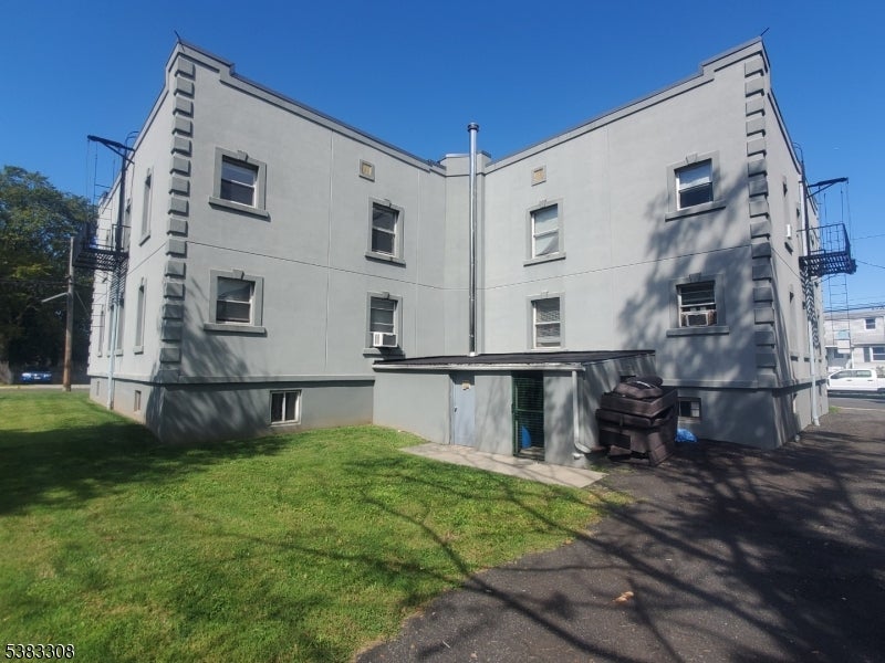 269 Willow Ave 1