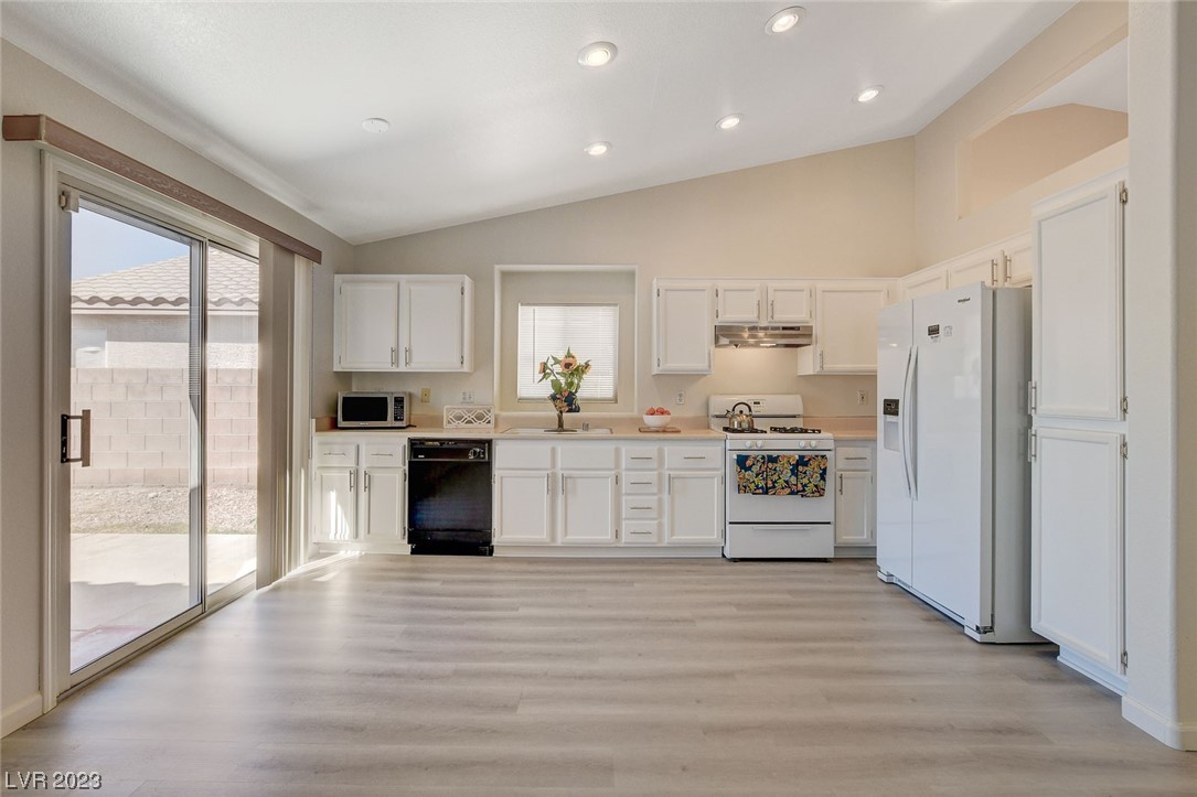 5017 Sail Rock Place