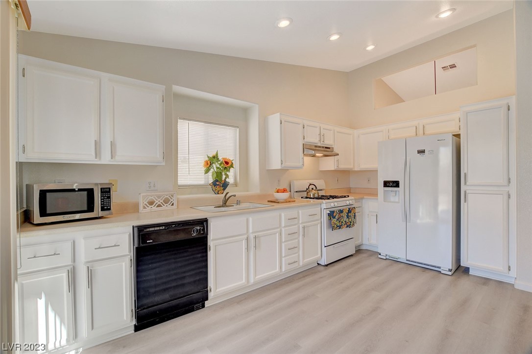 5017 Sail Rock Place