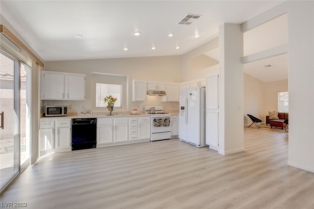 5017 Sail Rock Place