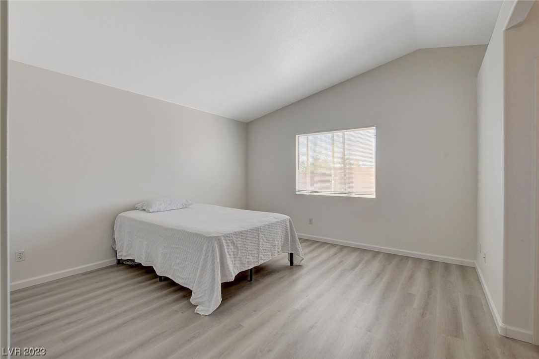 5017 Sail Rock Place
