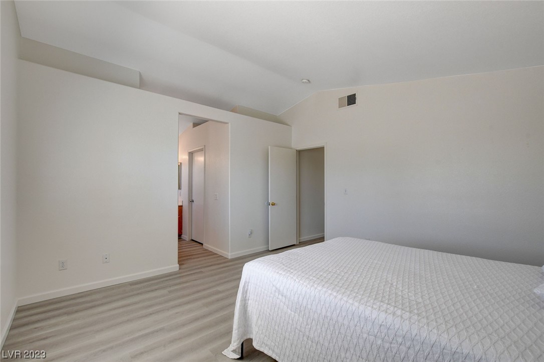 5017 Sail Rock Place