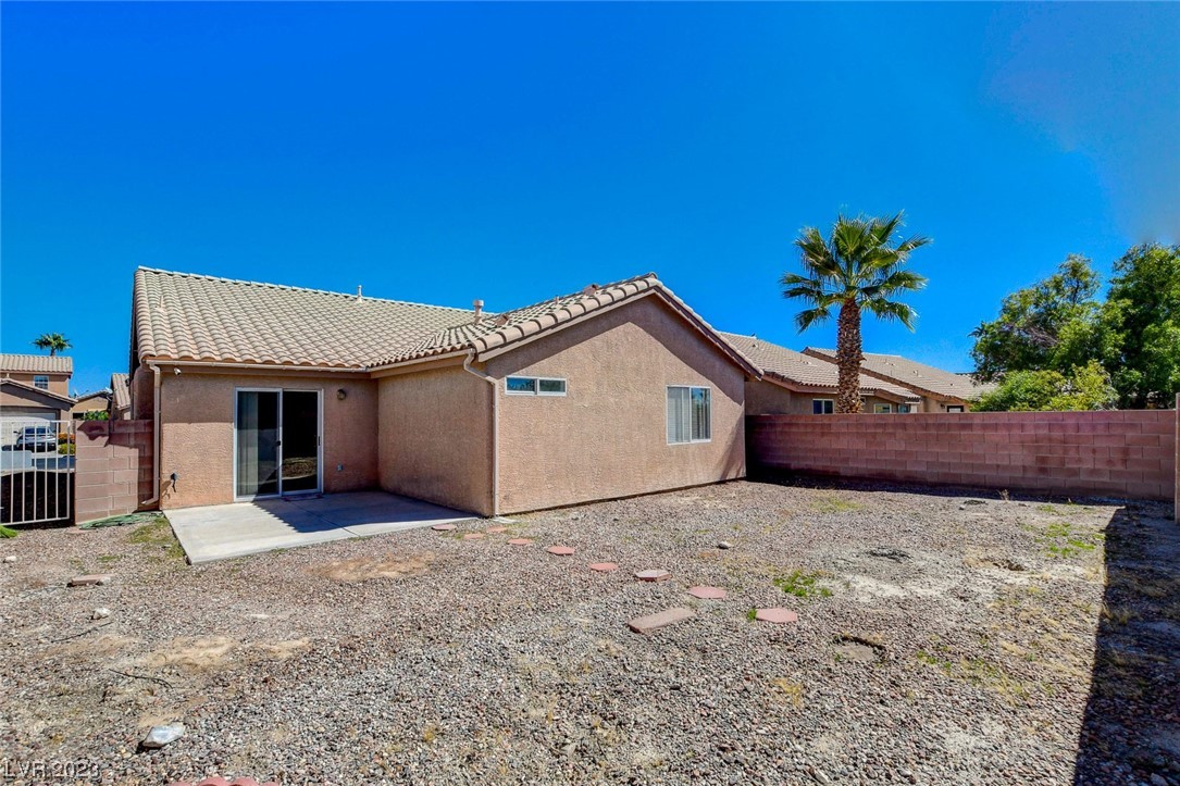 5017 Sail Rock Place