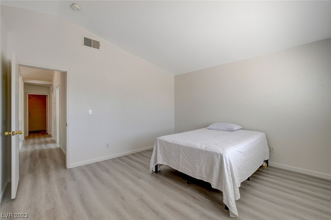 5017 Sail Rock Place