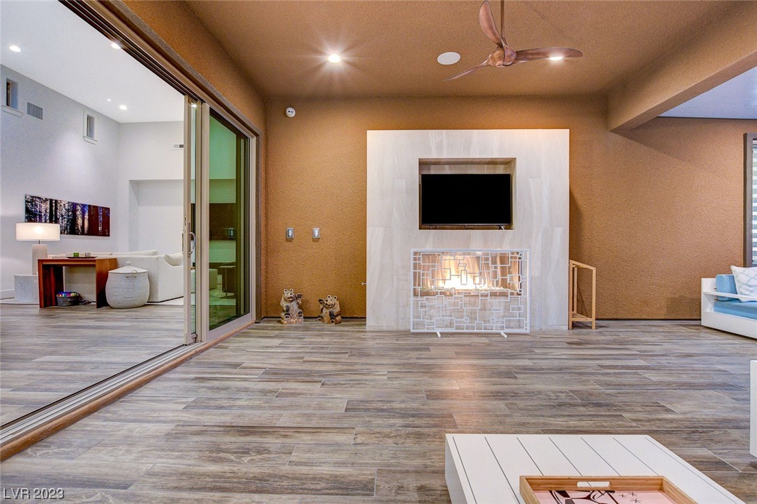 6854 Wood Clover Court
