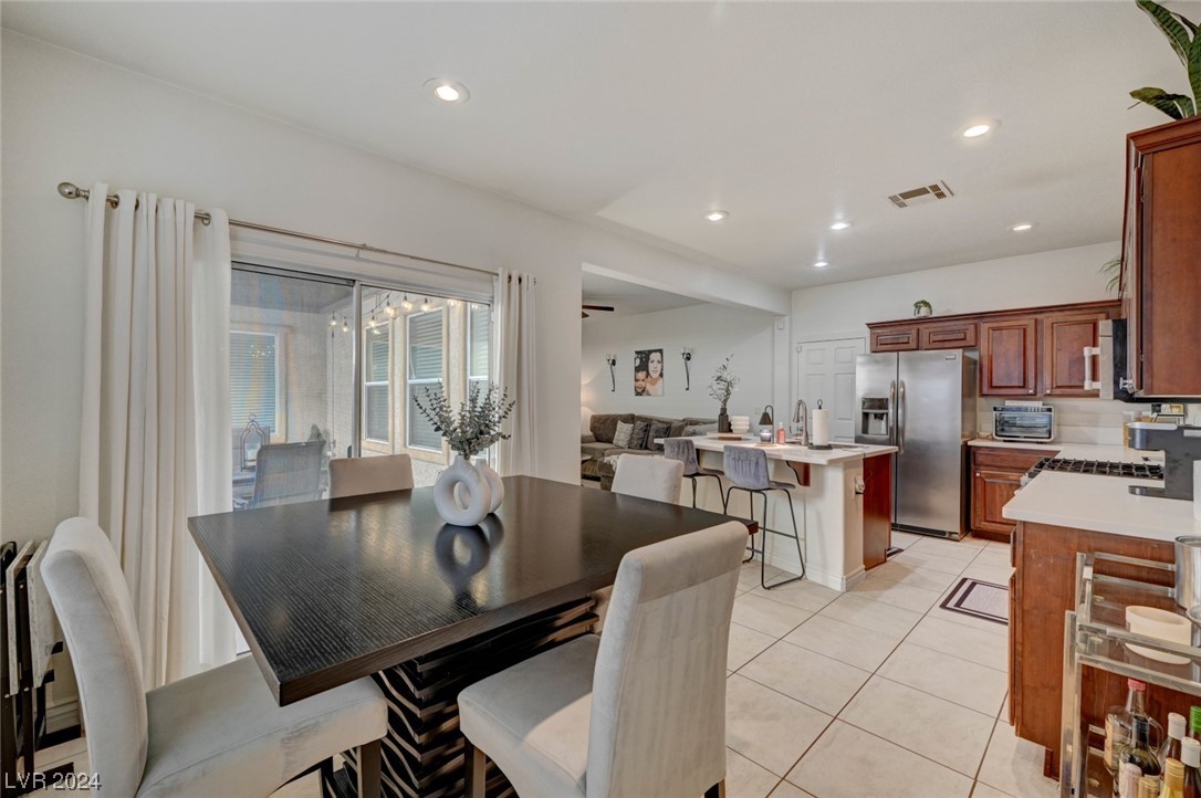 8560 Alocasia Court