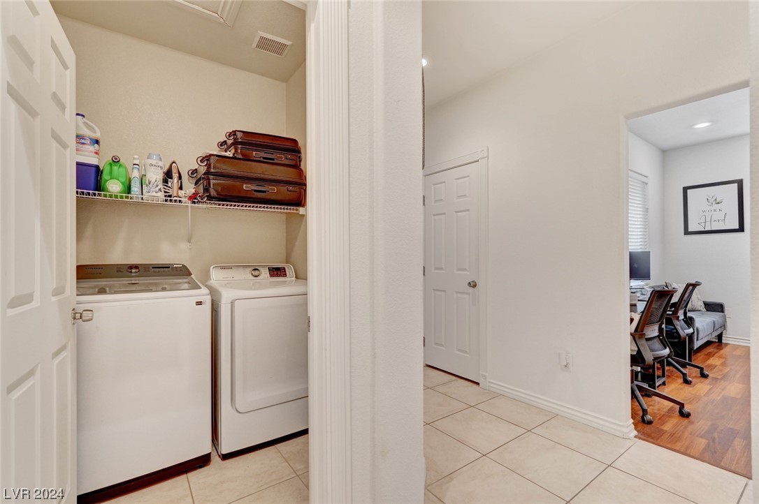 8560 Alocasia Court