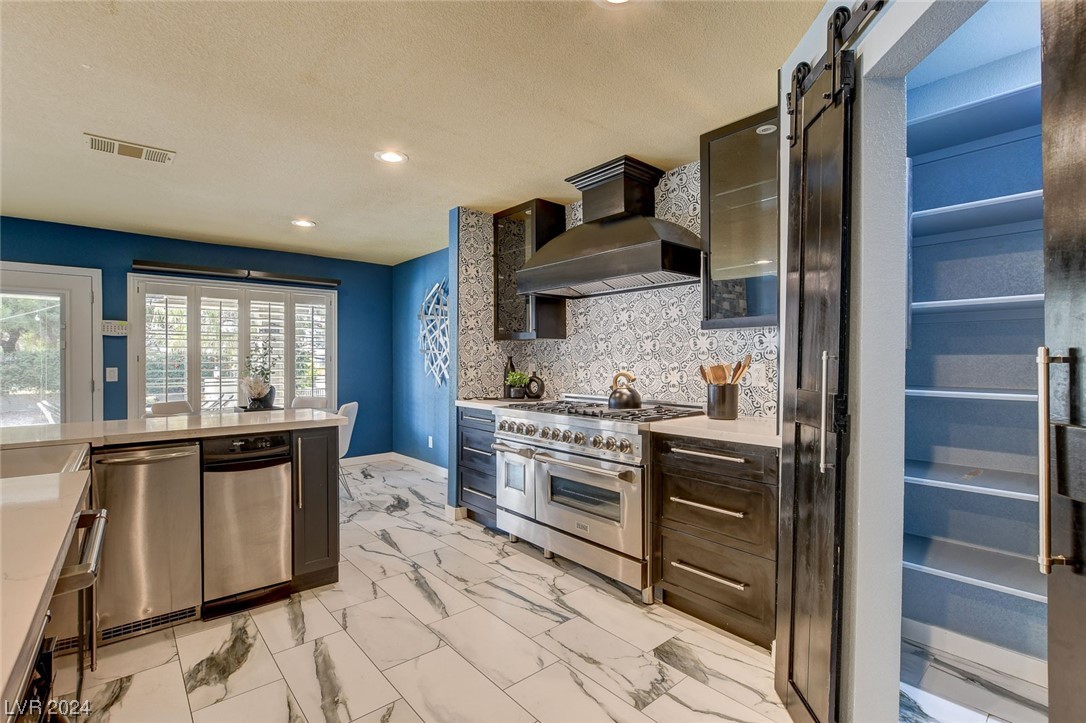 2423 Legacy Island Circle
