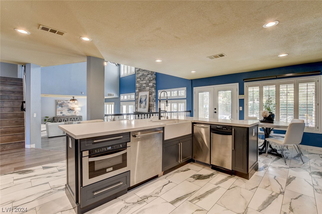 2423 Legacy Island Circle