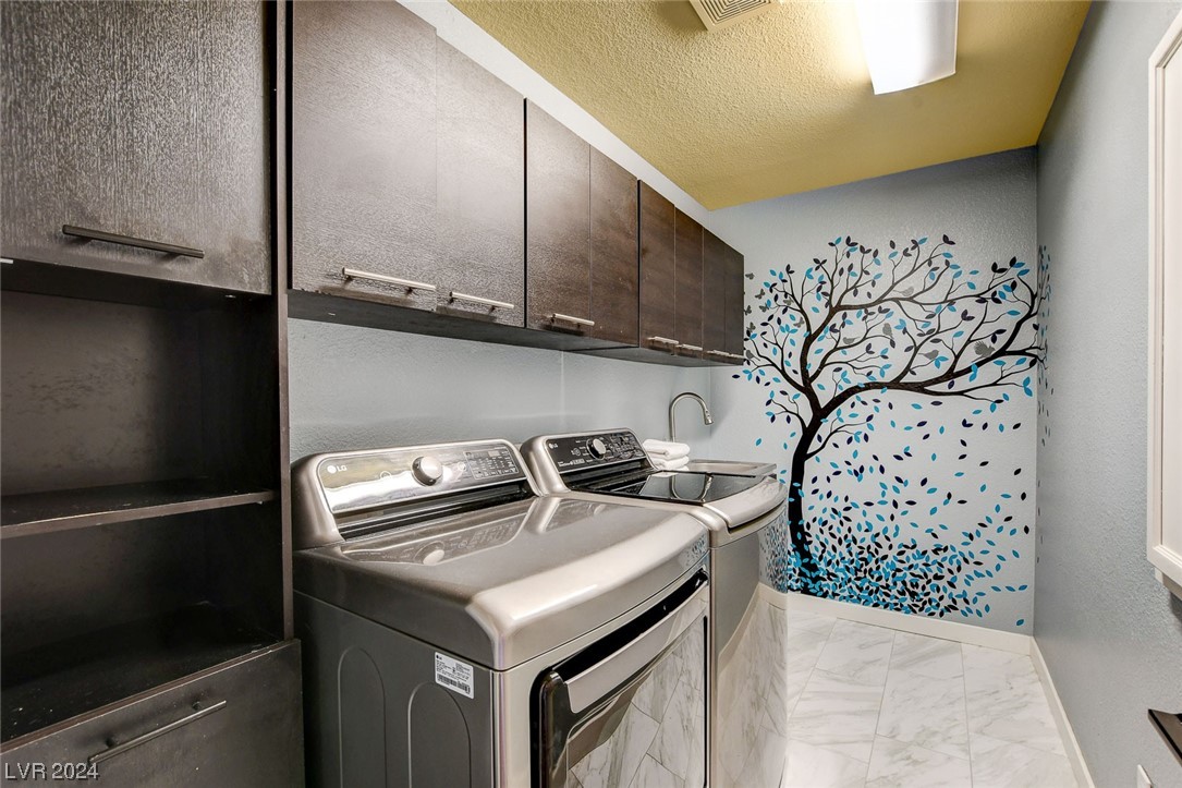 2423 Legacy Island Circle