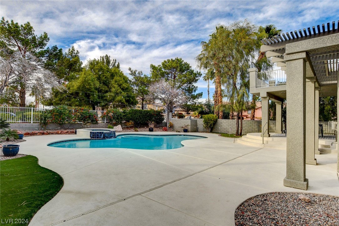 2423 Legacy Island Circle