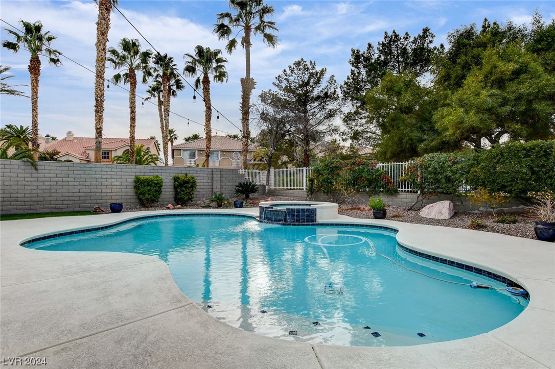 2423 Legacy Island Circle