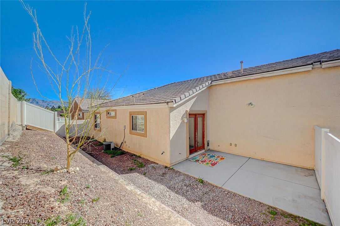 5089 Bayberry Crest Street