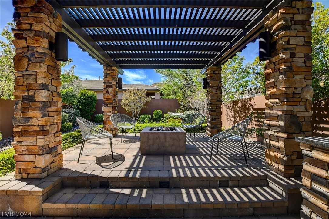 10470 Dove Meadow Way