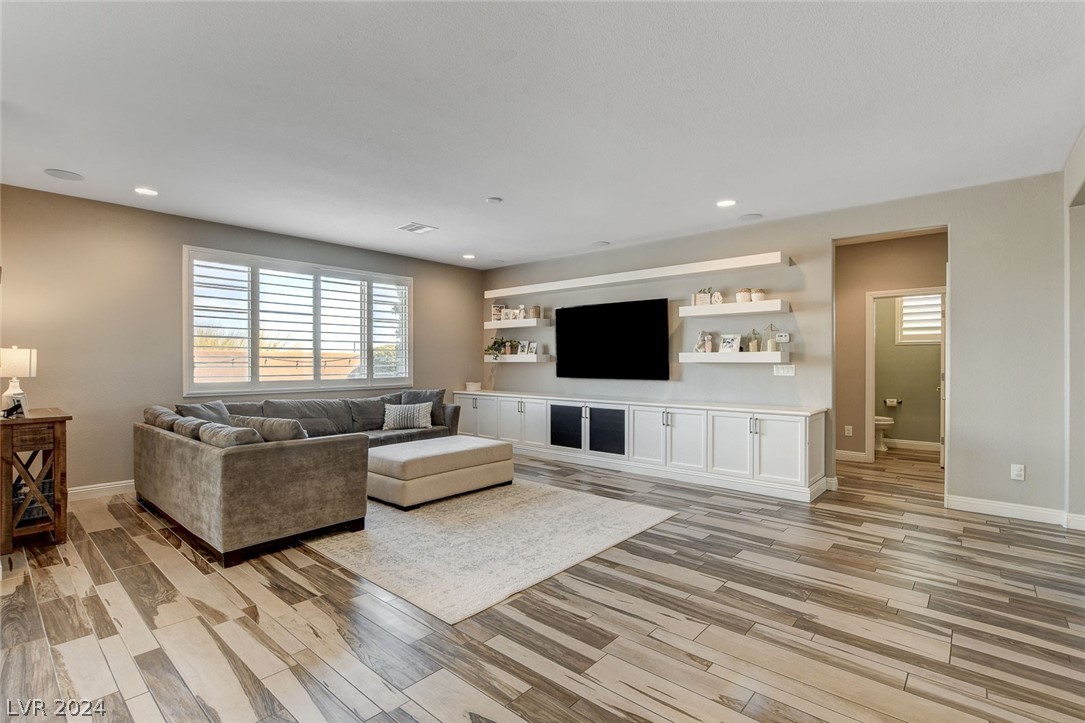 10470 Dove Meadow Way