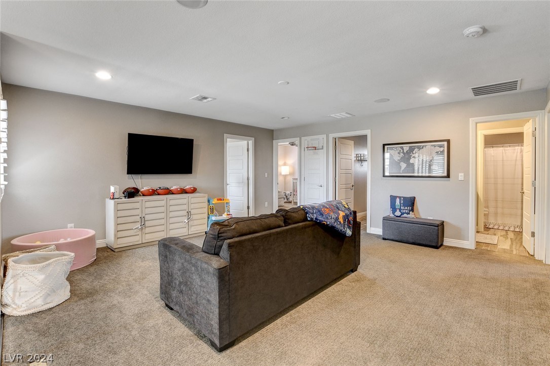 10470 Dove Meadow Way