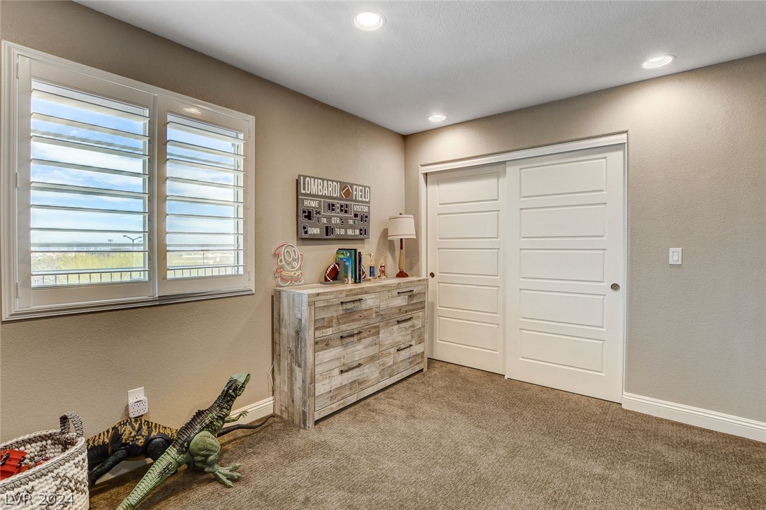 10470 Dove Meadow Way