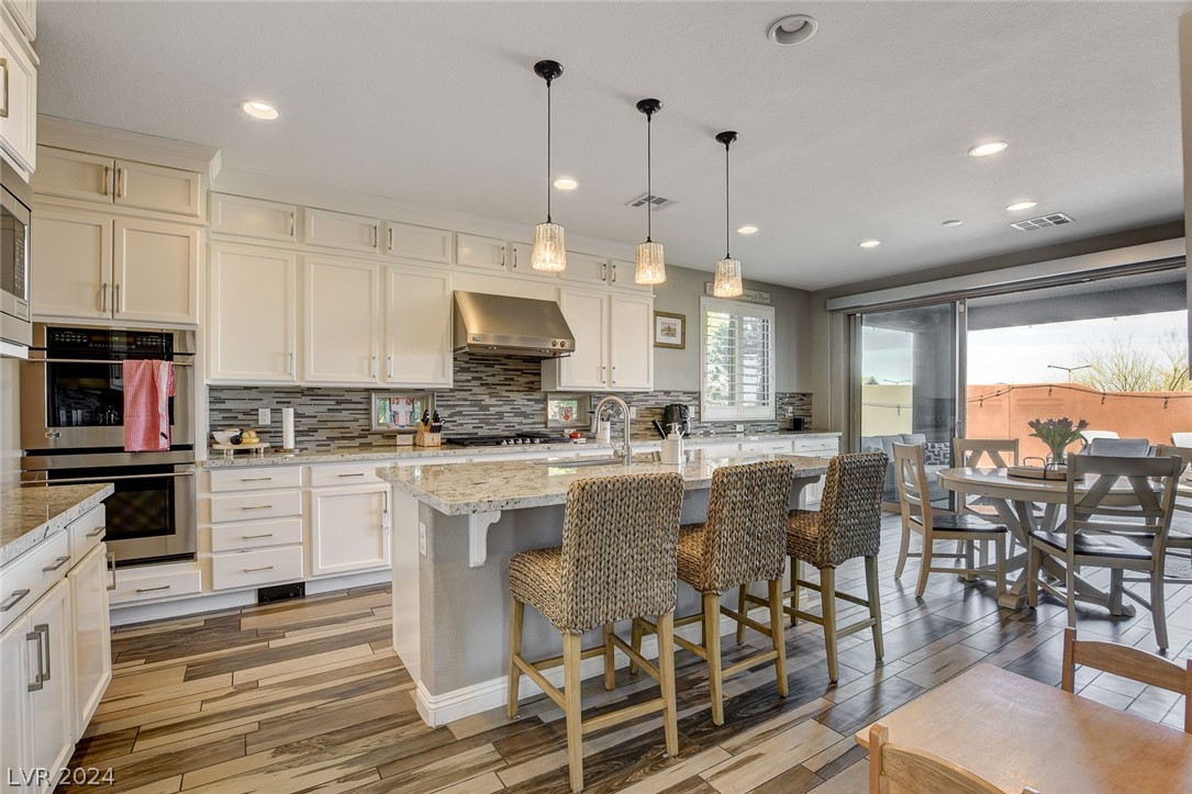 10470 Dove Meadow Way