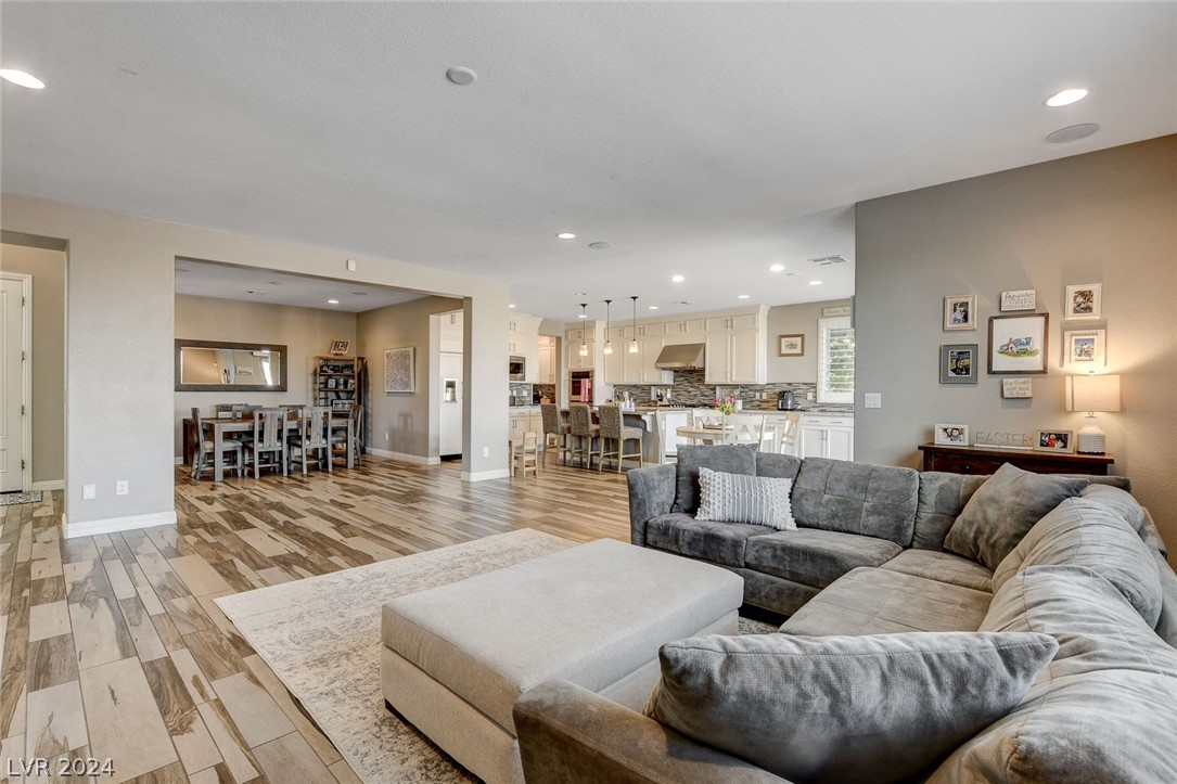 10470 Dove Meadow Way