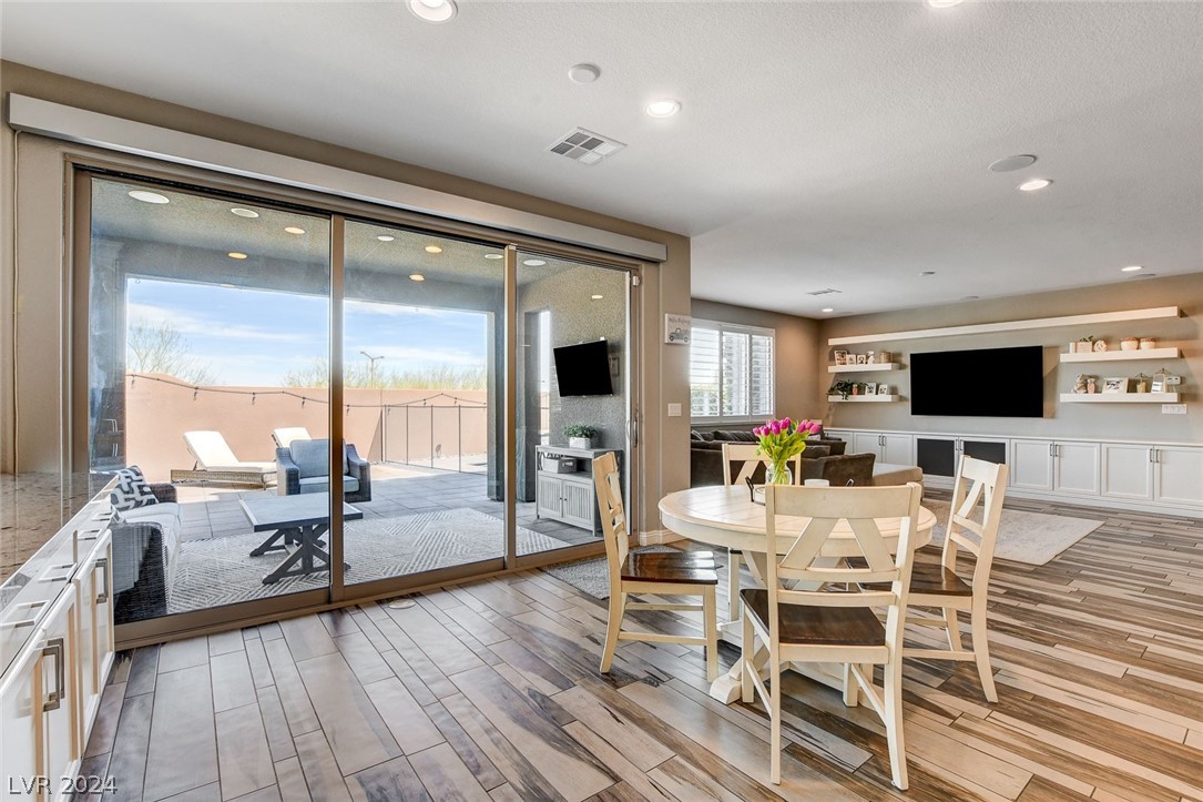10470 Dove Meadow Way